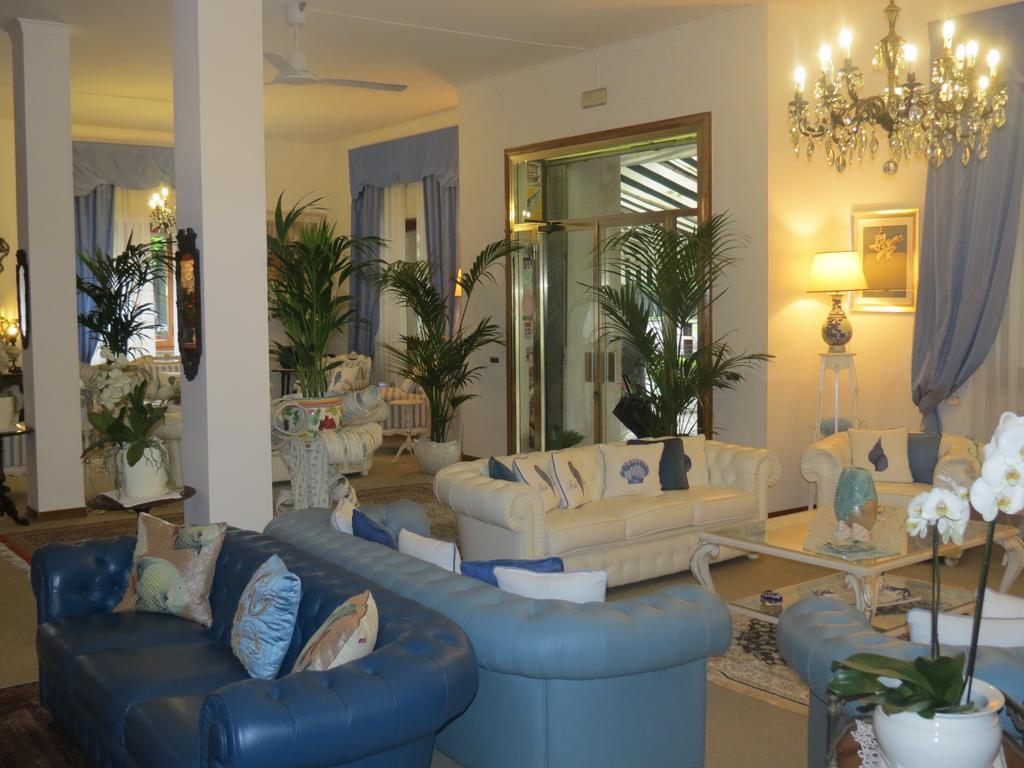 Hotel Tirreno Forte dei Marmi Exterior photo